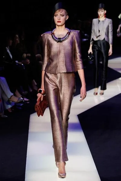 Look 15